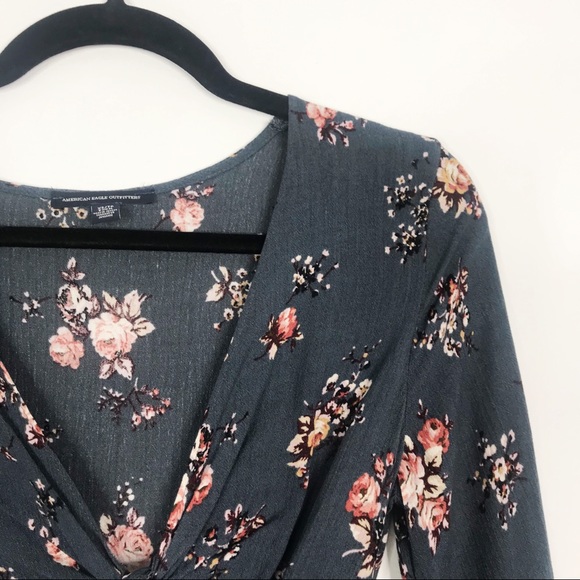 American Eagle Floral Tie Front Long Sleeve Blouse - Picture 5 of 10